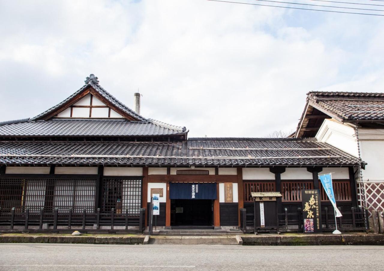 Den'S Hotel Yonezawa Exterior photo